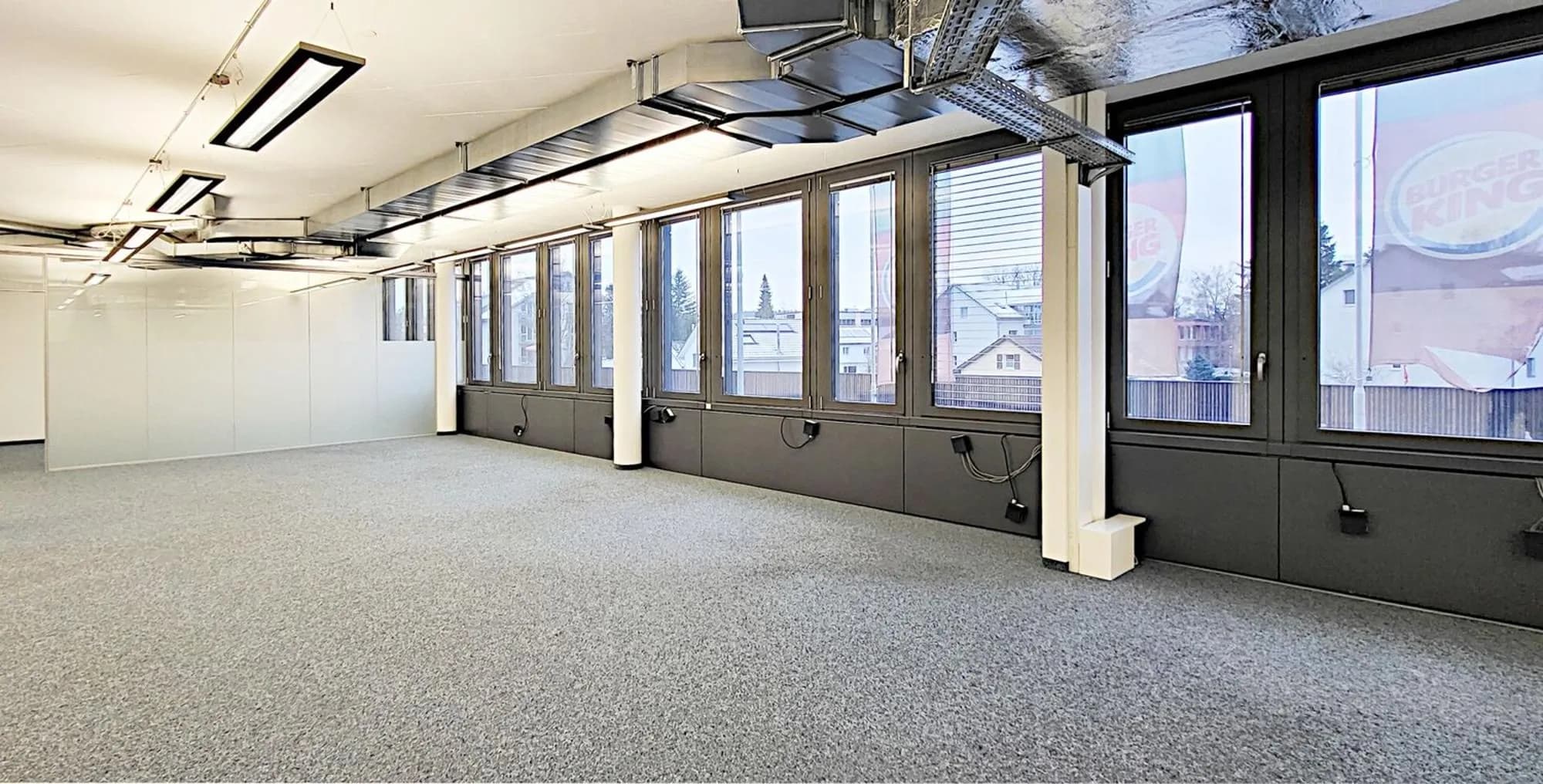 Büro mieten: Zürichstrasse 72, 8306 Brüttisellen - 9138 Foto 3