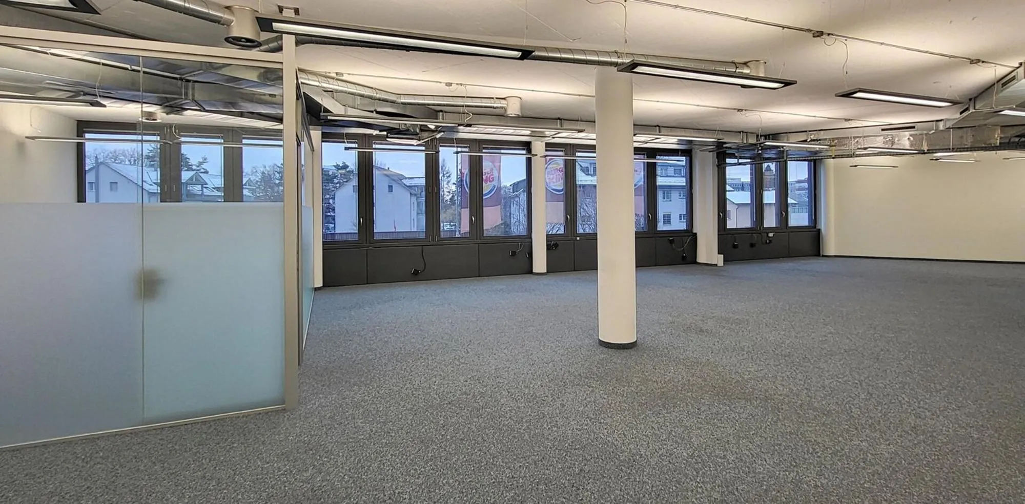 Büro mieten: Zürichstrasse 72, 8306 Brüttisellen - 9138 Foto 2