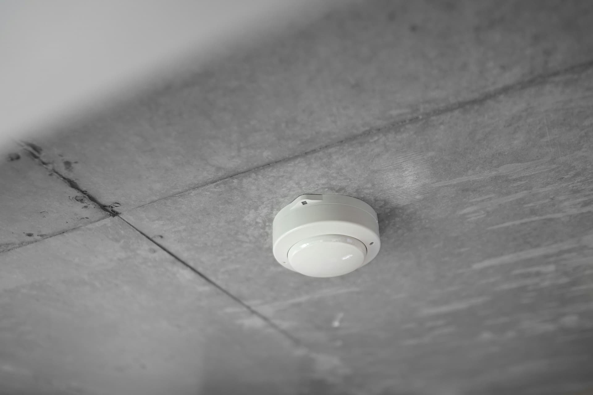 Rauchmelder im Büro