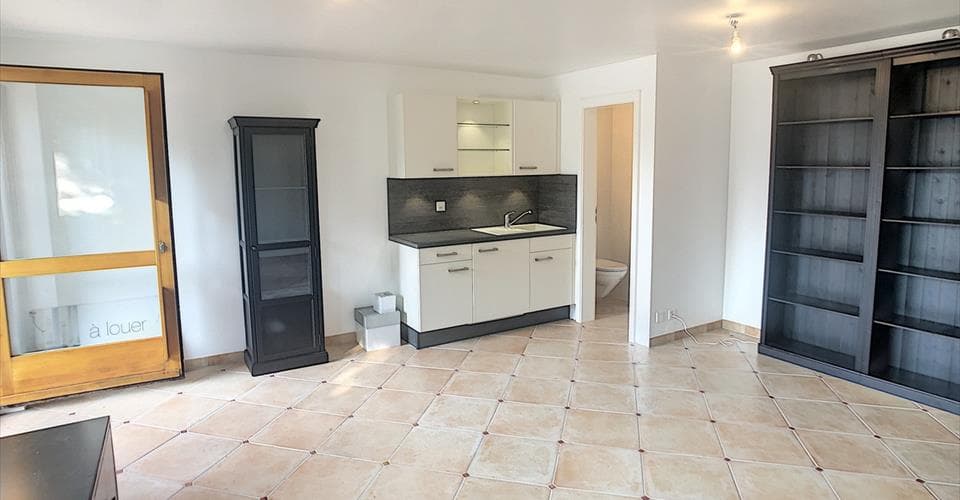 Büro in 1610 Oron-la-Ville, CHF 1'600 pro Monat – Bild 2 von 7