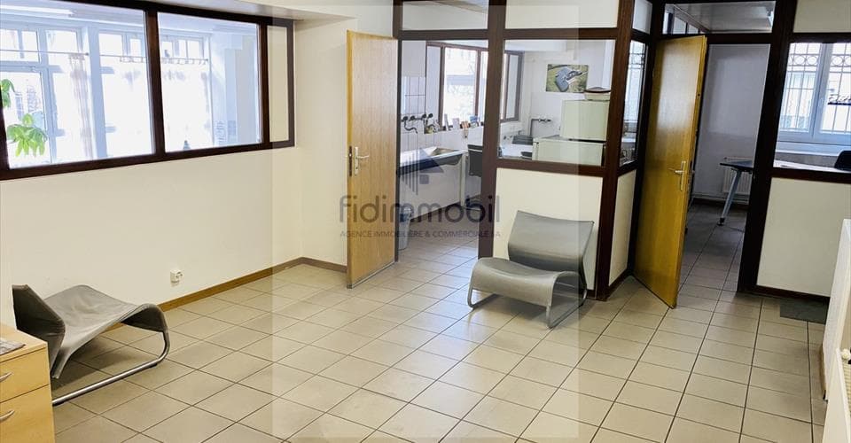 Office Jardinière 107
