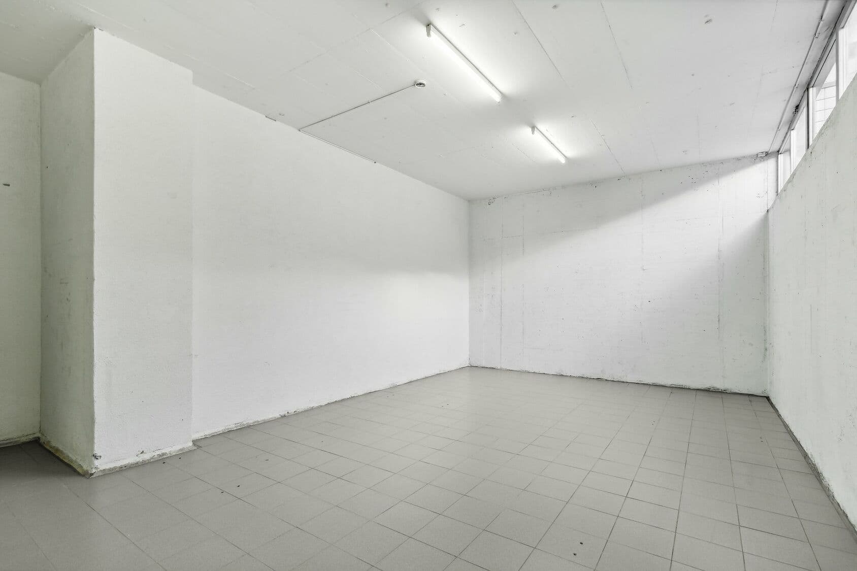Commercial Space at Oberfeld 4, 6037 Root – Photo 5 of 15