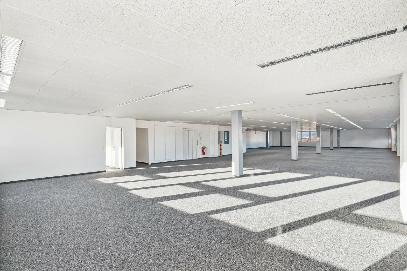 Bureau au Bahnstrasse 58, 8105 Regensdorf – Photo 2 sur 8
