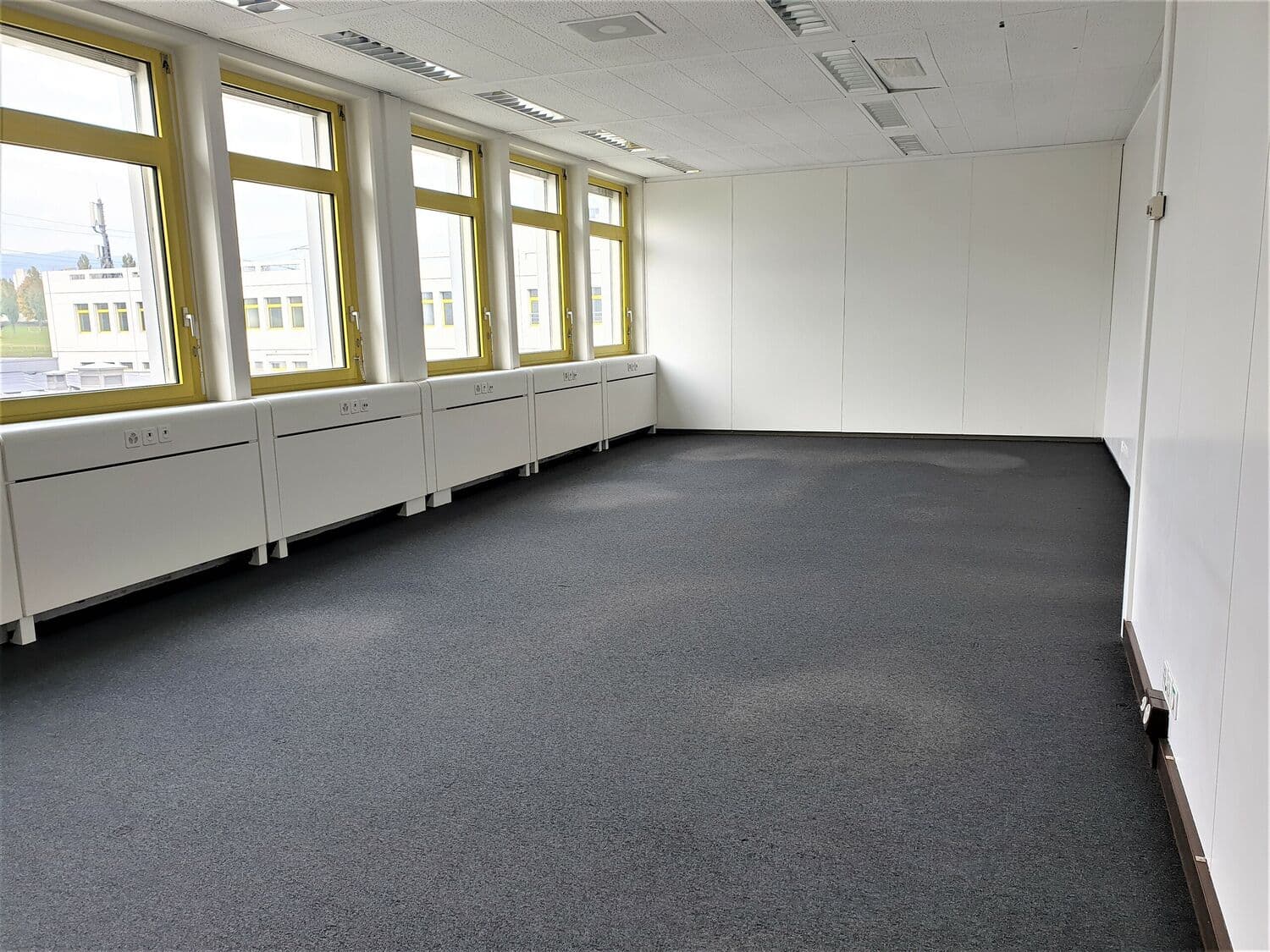 Büro an Rue du Pré-de-la-Fontaine 8, 1242 Satigny