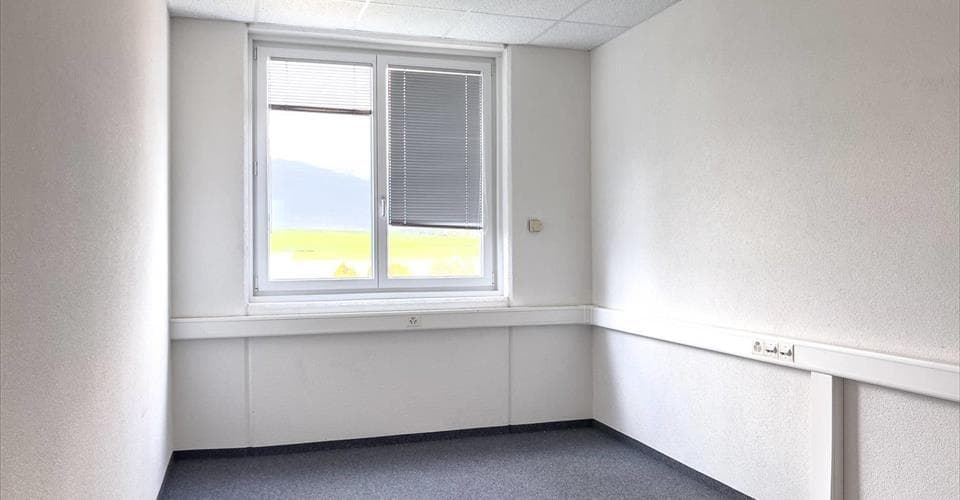 Büro an Pré-de-la-fontaine 19, 1242 Satigny – Bild 5 von 6