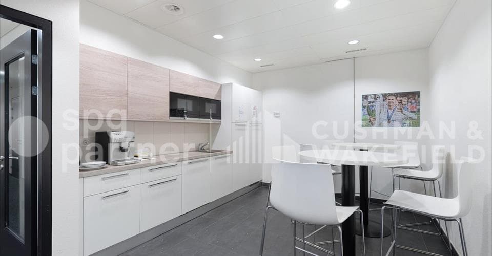Office at Avenue des Sciences 11, 1400 Yverdon-les-Bains – Photo 3 of 10