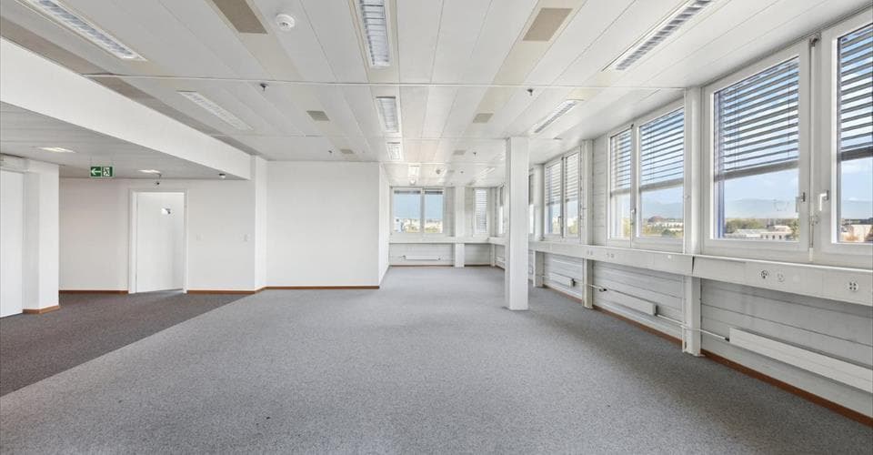 Bureau au Rue du Pré-Bouvier 7, 1242 Satigny – Photo 2 sur 7