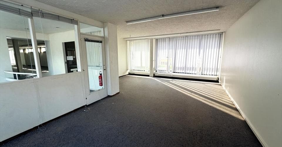 Büro an Crêtets 130, 2300 La Chaux-de-Fonds – Bild 3 von 7
