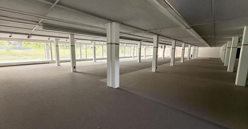 Büro an Crêtets 130, 2300 La Chaux-de-Fonds – Bild 2 von 7