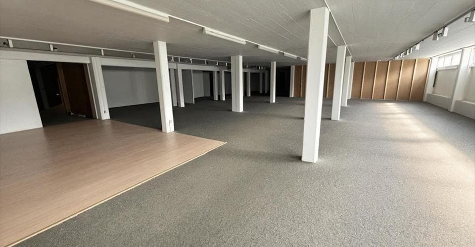 Büro an Crêtets 130, 2300 La Chaux-de-Fonds – Bild 4 von 7