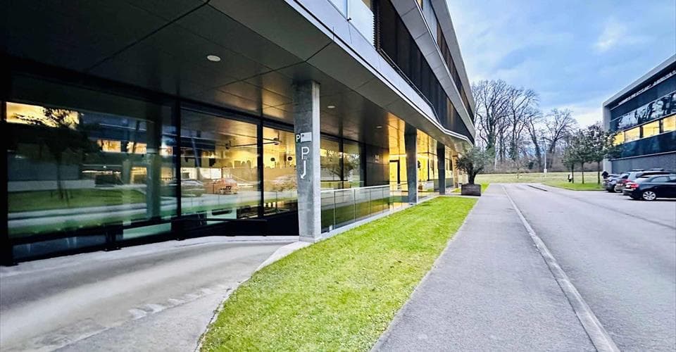 Lager in 1262 Eysins, 680m² – Bild 2 von 4