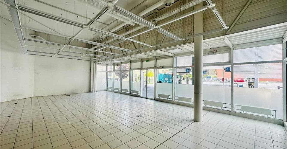 16, rue de l' Industrie