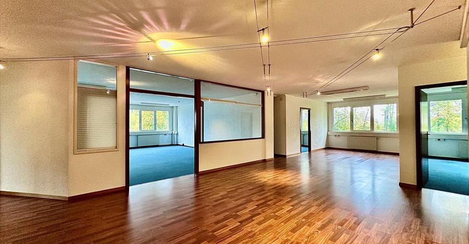 Bureau à 1010 Lausanne, 186m² – Photo 2 sur 9