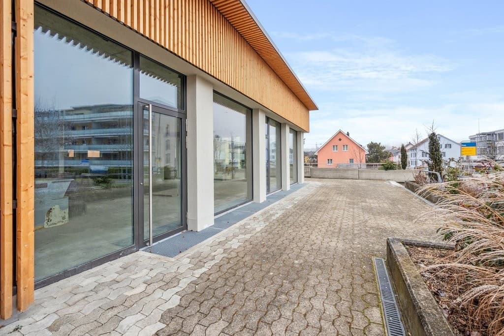Retail Space at Bahnhofstrasse 26, 8353 Elgg – Photo 2 of 10