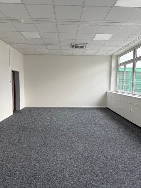 Industriestr. 31 (Verw.-Trakt)