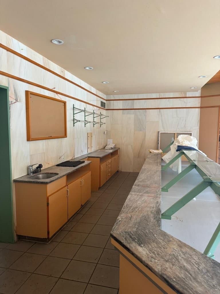Retail Space at Dorfplatz 13, 8126 Zumikon – Photo 3 of 3