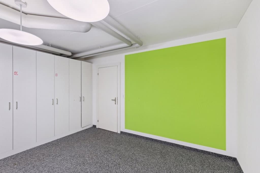 Espace commercial au Aufwiesenstrasse 4, 8305 Dietlikon – Photo 4 sur 11