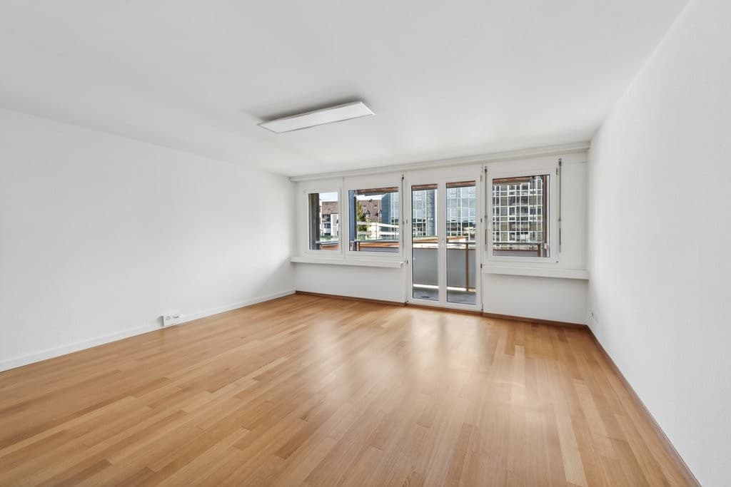 Alte Bahnhofstrasse 1