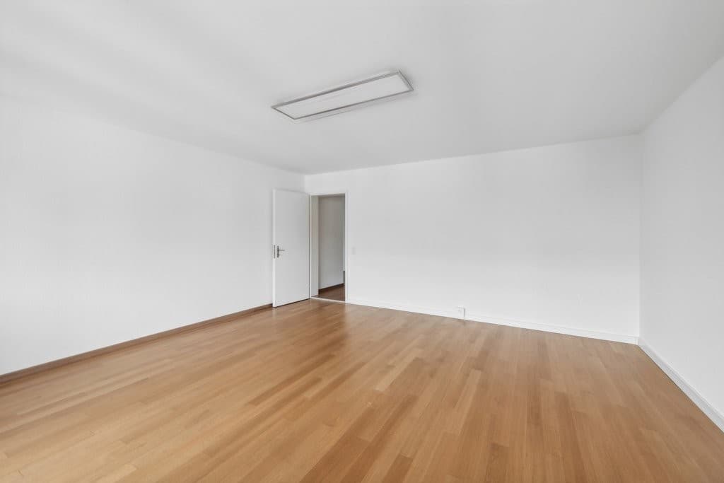 Alte Bahnhofstrasse 1