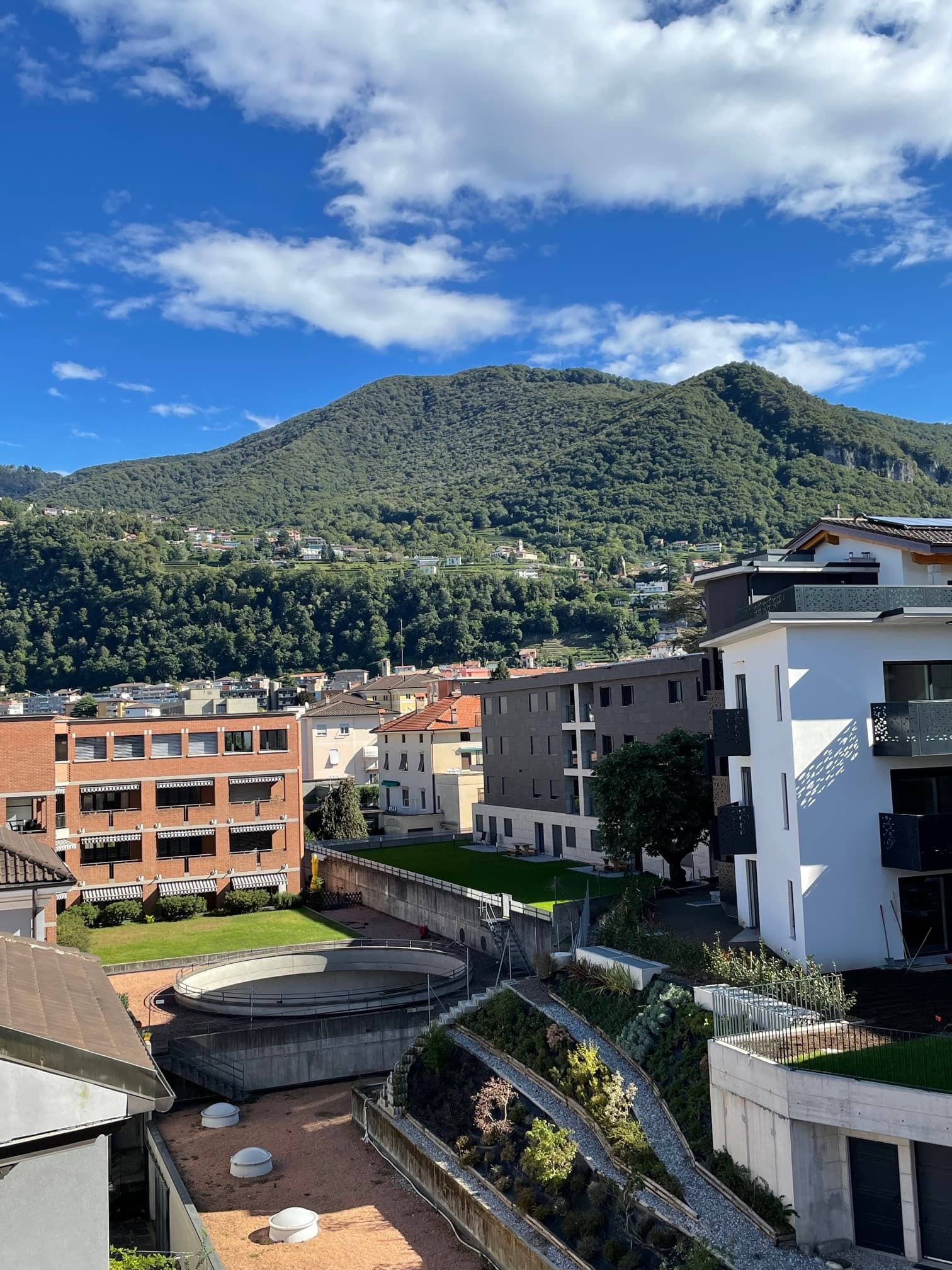 Gewerbe an Via S. Franscini 10, 6850 Mendrisio – Bild 2 von 10