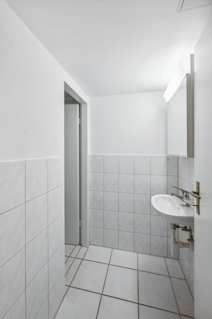 Office at Schlossstrasse 8, 4133 Pratteln – Photo 2 of 12