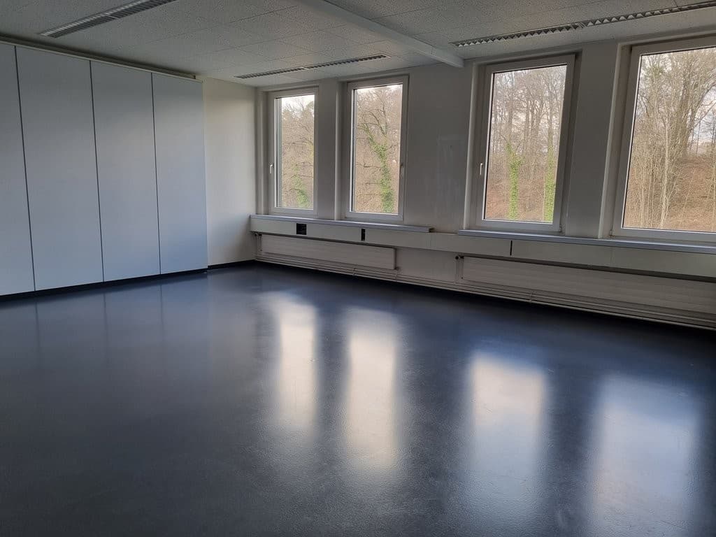 Office at Steinackerstrasse 35/37, 8302 Kloten – Photo 3 of 6