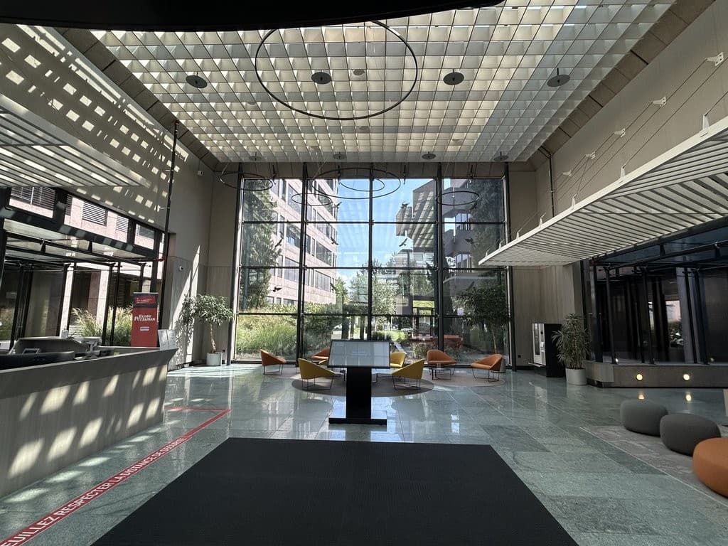 Office at Avenue des Morgines 12, 1213 Petit-Lancy – Photo 2 of 7