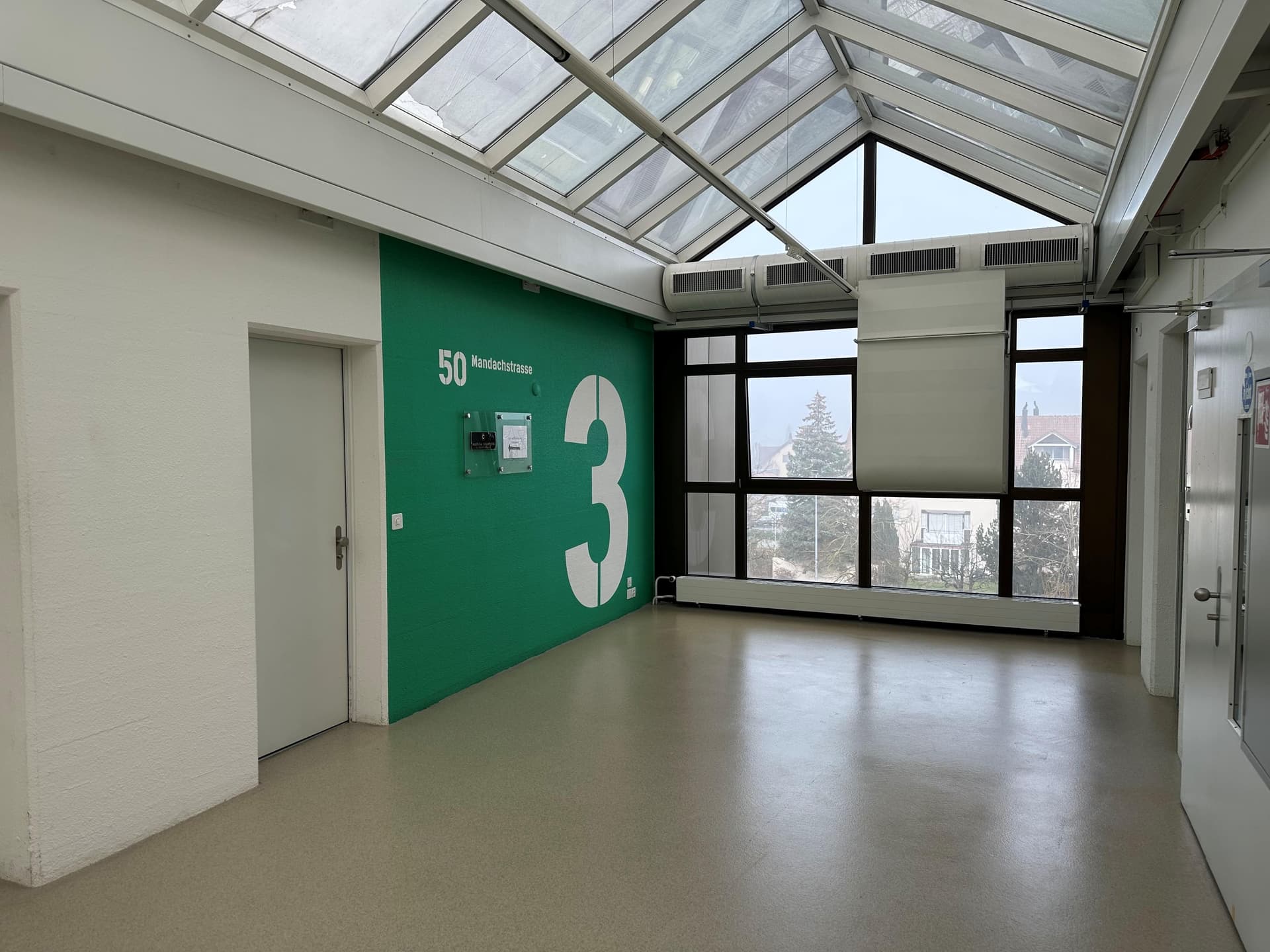 Commercial Space at Mandachstrasse 50/52, 8155 Niederhasli – Photo 5 of 6