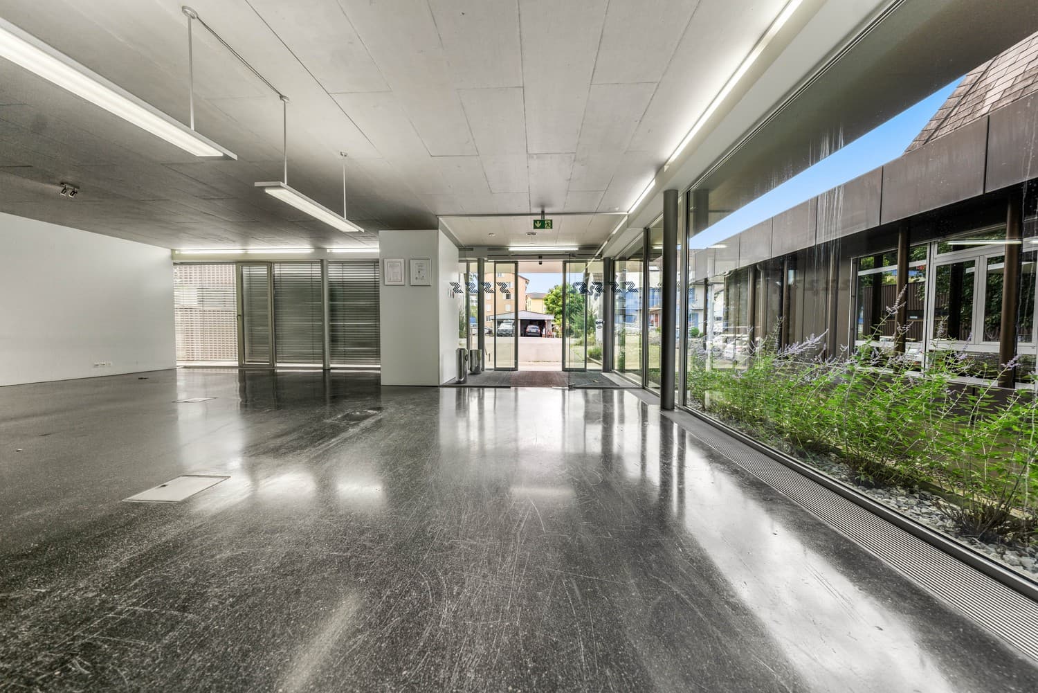 Espace commercial au Industriestrasse 1+3, 3185 Schmitten FR – Photo 2 sur 13