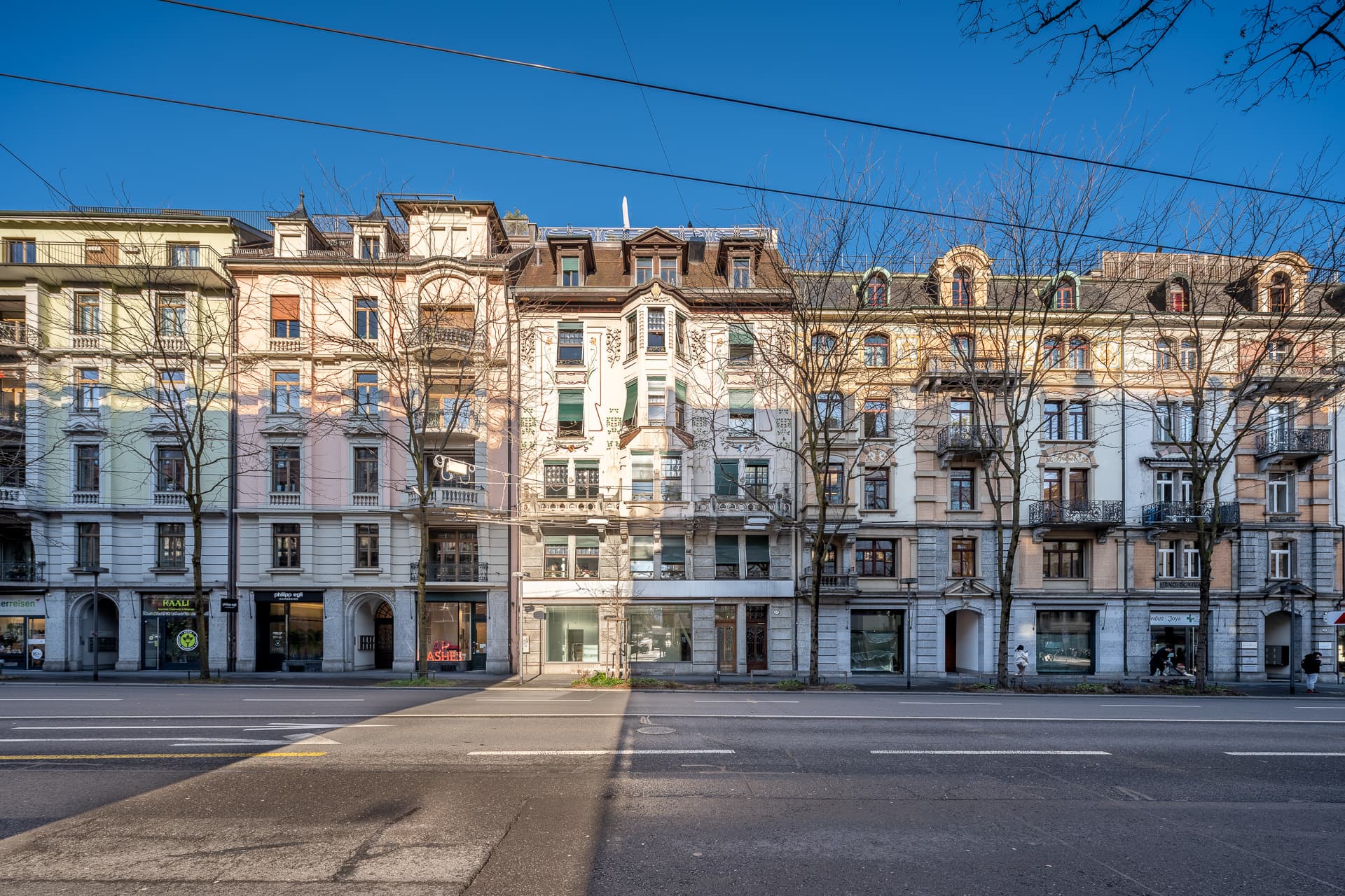 Office Pilatusstrasse 28