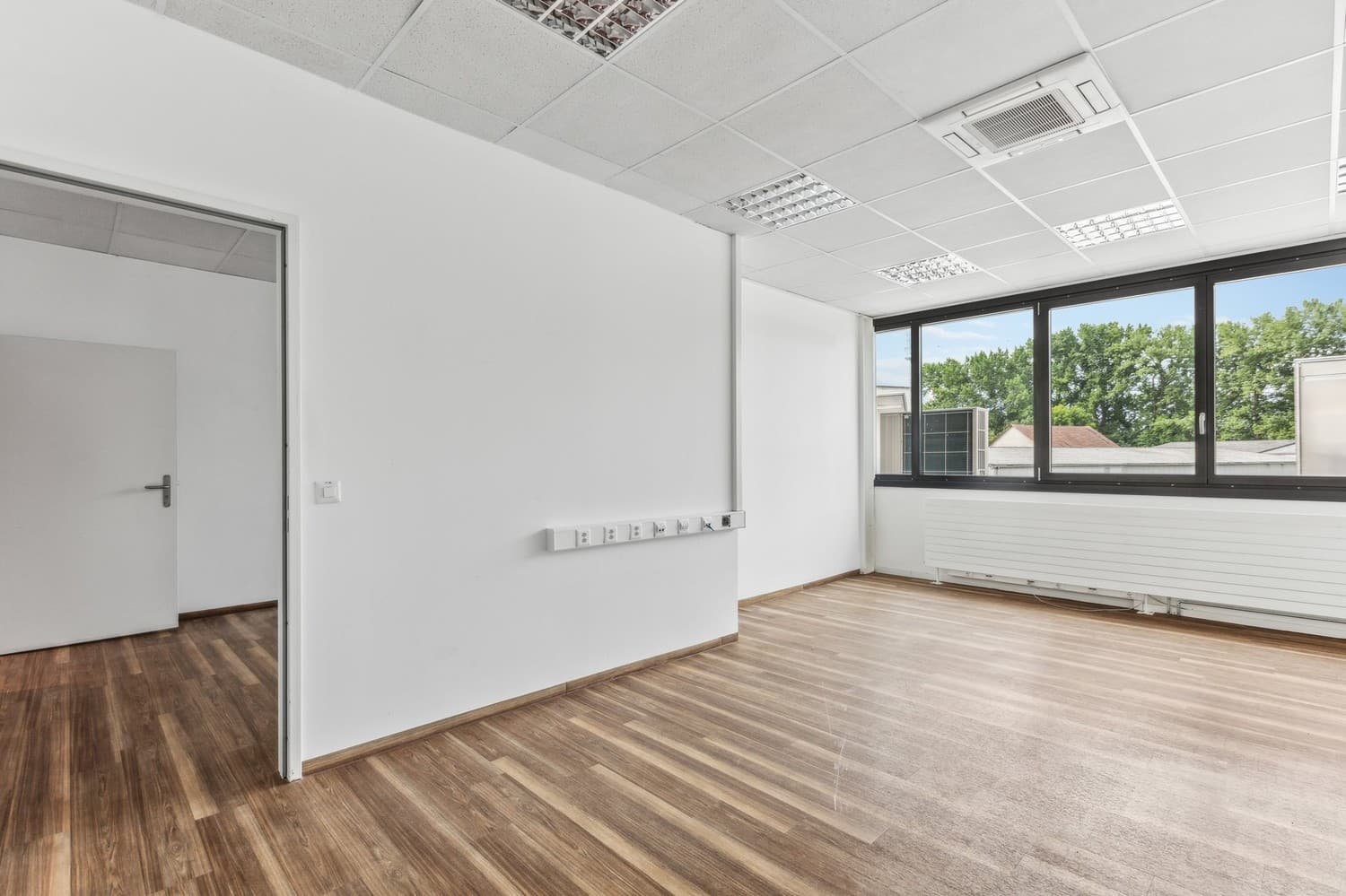 Office in 4665 Oftringen, 345m² – Photo 5 of 9
