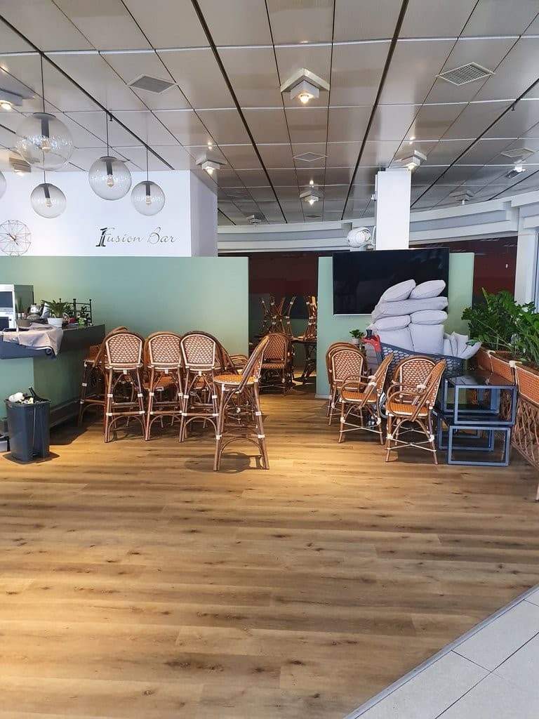 Av.de la Gare/Av.du Théâtre 18