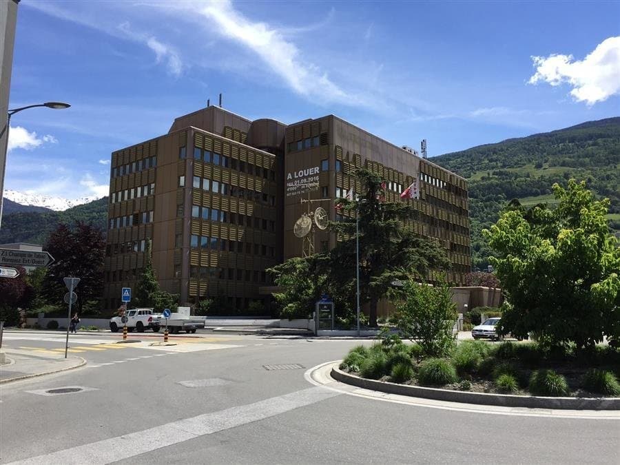 Office Rue de l'industrie 10