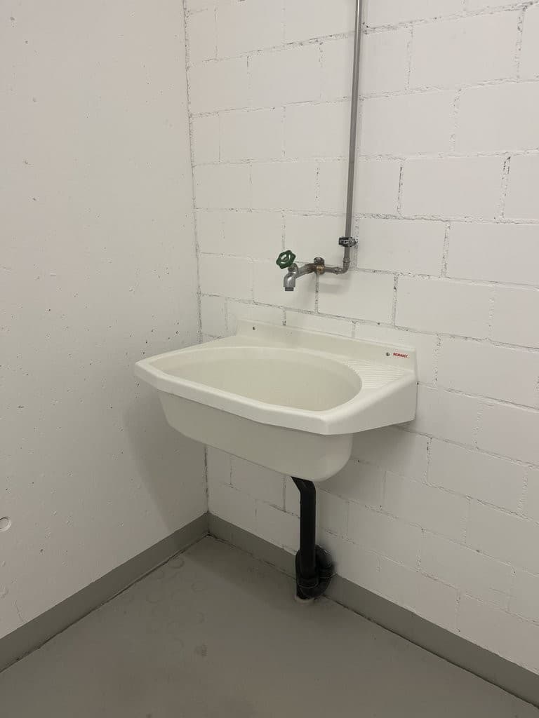 Süsswinkelstrasse 16