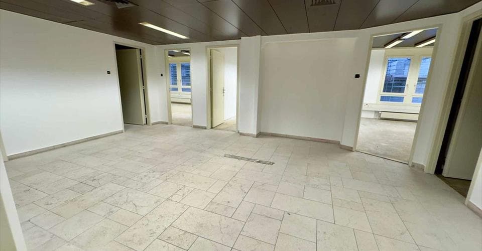 6, route des Acacias