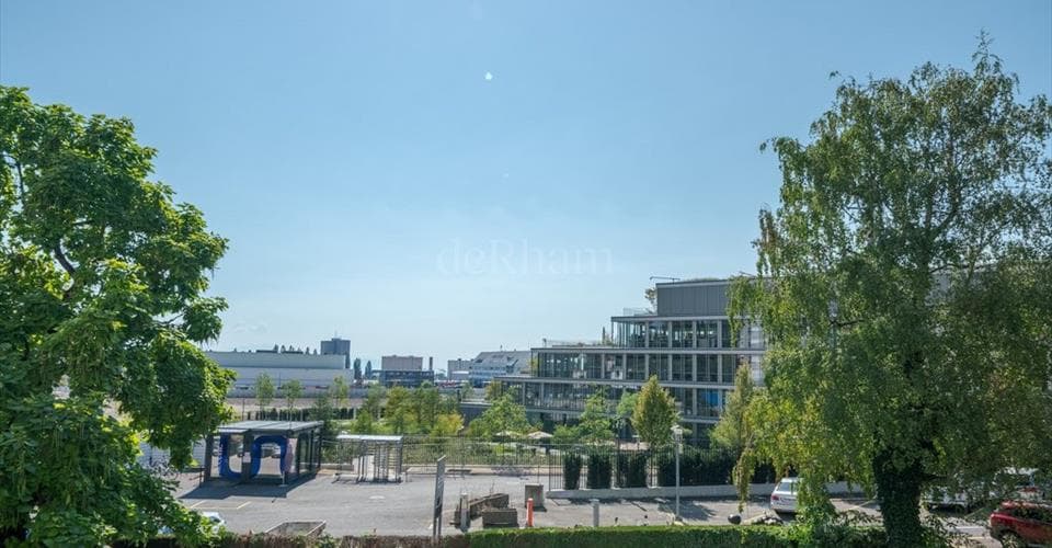 Avenue de la Rochelle 5