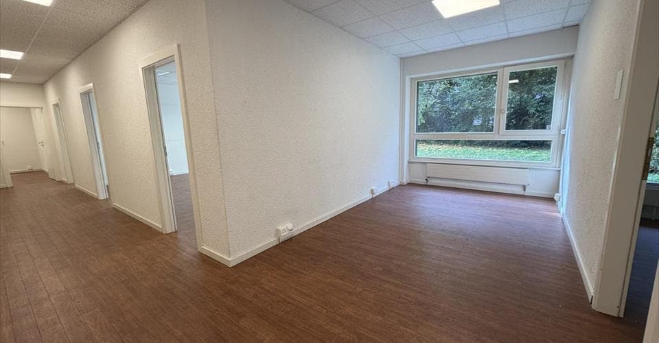Office at Chemin du Velours 18, 1208 Geneva – Photo 5 of 8