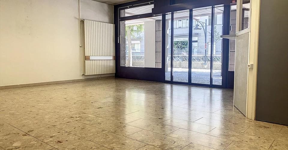 Espace de vente à 3960 Sierre, CHF 1'800 par mois – Photo 3 sur 13