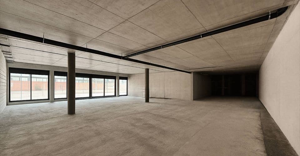 Ladenfläche in 2300 La Chaux-de-Fonds, 339m² – Bild 4 von 5