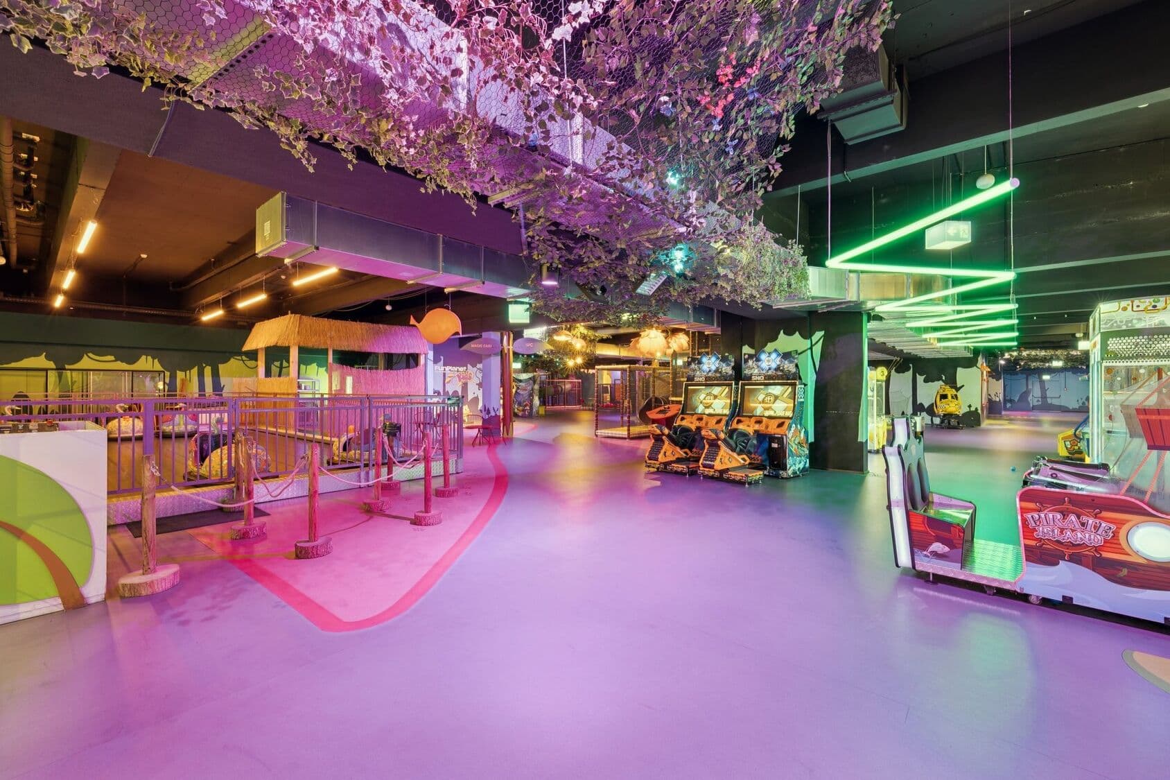 Route des Deux-Chênes 11