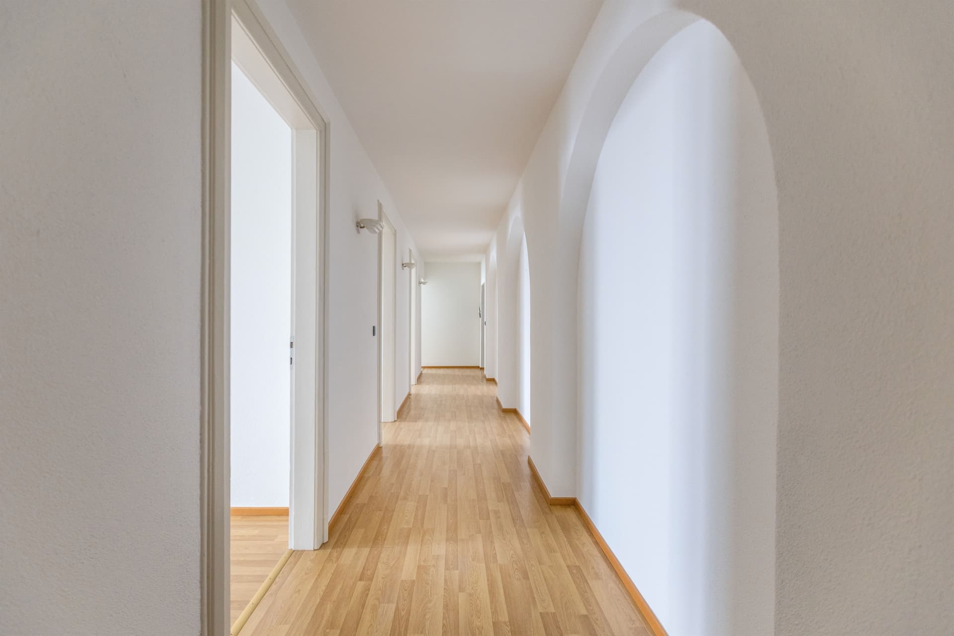 Büro an Via Guglielmo Marconi 2, 6900 Lugano – Bild 2 von 3