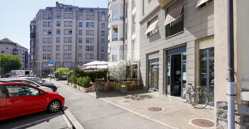 Grand-Bureau 4/ Revilliod 3 