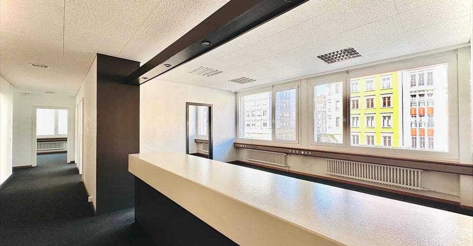Büro in 2300 La Chaux-de-Fonds, 159m² – Bild 3 von 5