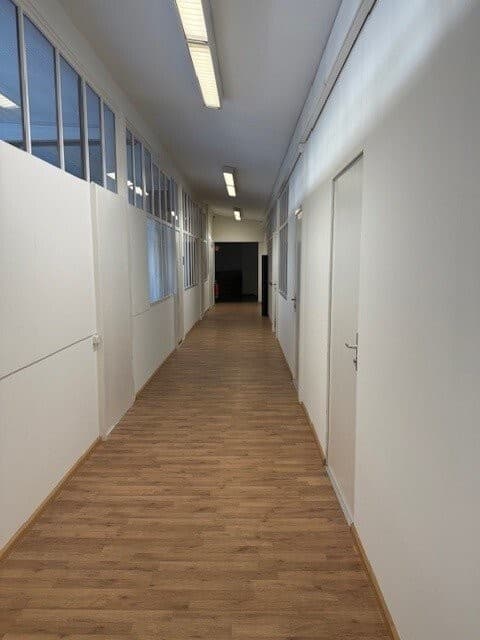 Büro an Frankfurt-Str. 78a, 4142 Münchenstein – Bild 2 von 5