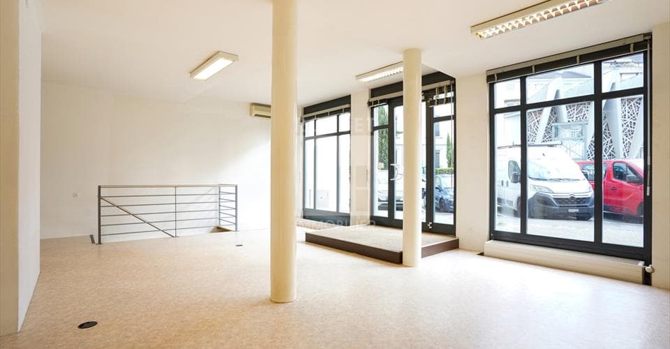 Grand-Bureau 4/ Revilliod 3 