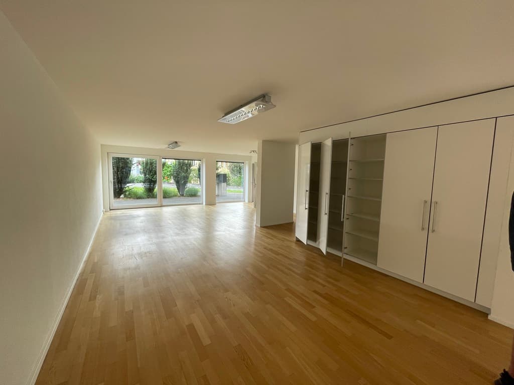 Büro an Holzmoosrütistr. 2a, 8820 Wädenswil – Bild 2 von 4