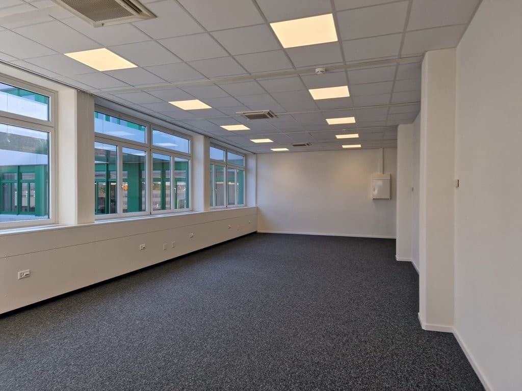 Industriestr. 31 (Verw.-Trakt)