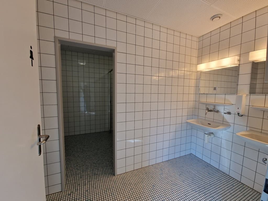 Industriestr. 31 (Verw.-Trakt)