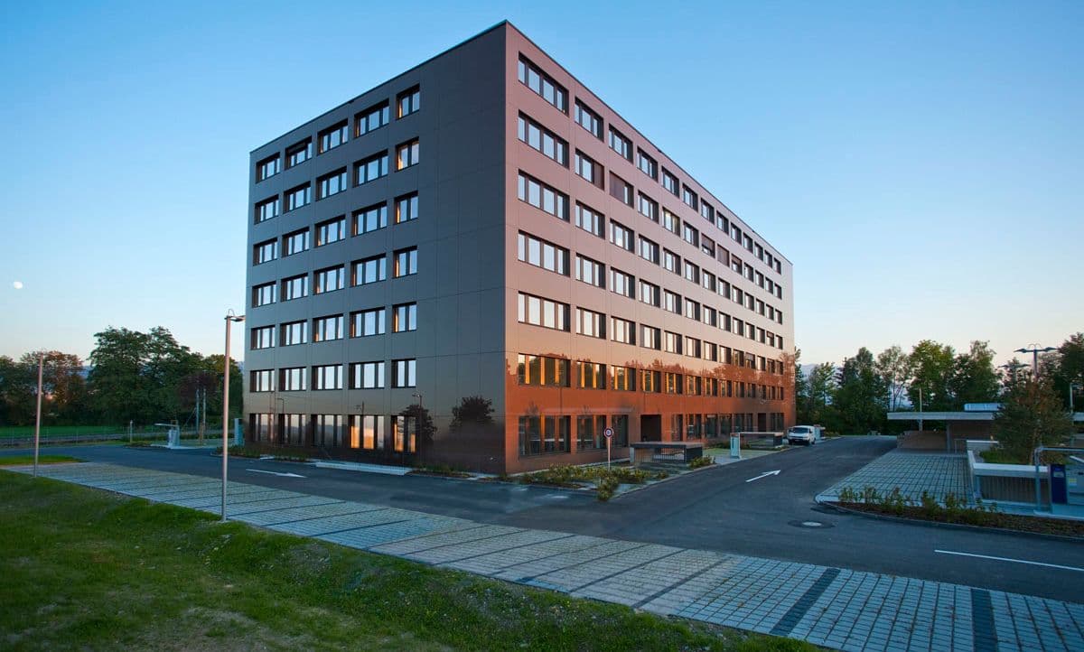 Hinterbergstrasse 18