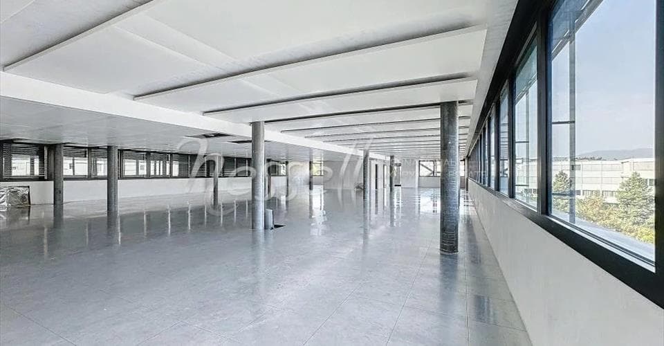 Office in 1214 Vernier, CHF 8'200 per month – Photo 3 of 11